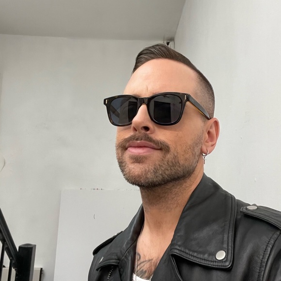 Meet your Posher, Mikey - Picture 4 of 4